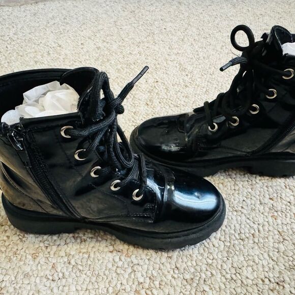 Steve Madden black booties toddler size 12, preloved - Picture 7 of 8